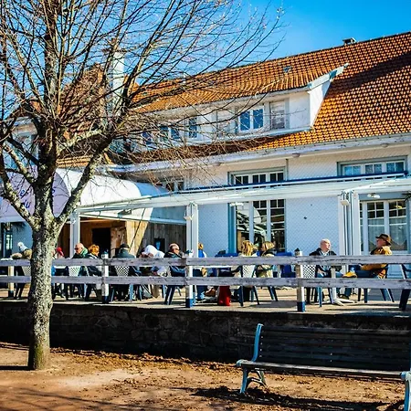 Celine Le Miridan 2*