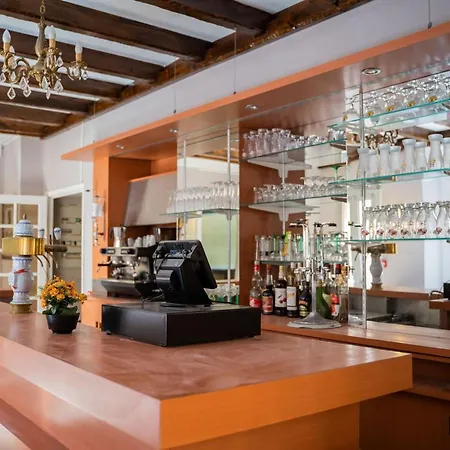 فندق Celine Le Miridan 2*