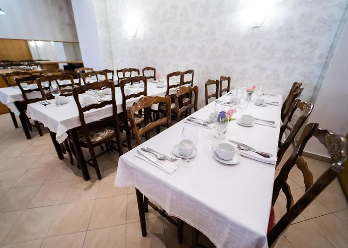 Celine Le Miridan 酒店 2*