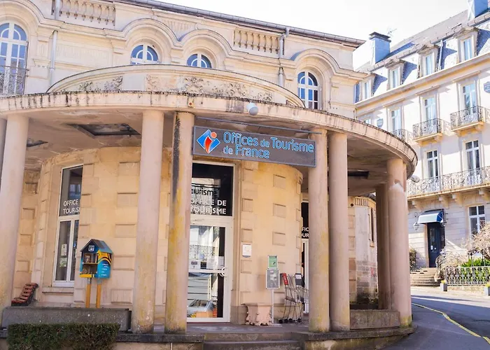 酒店 Celine Le Miridan 普隆别尔莱班