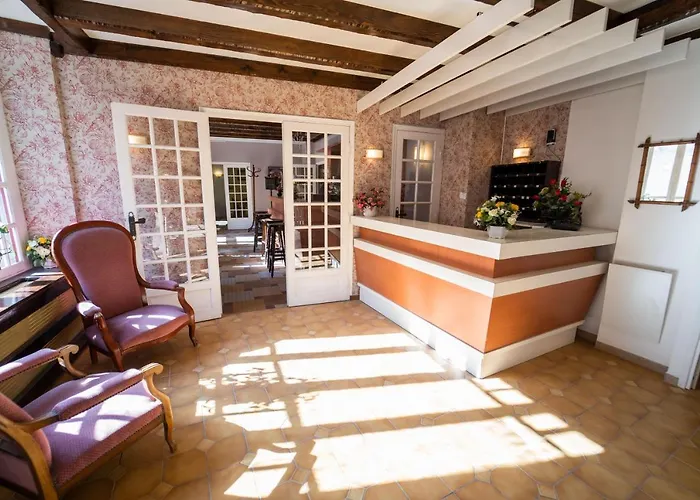 Celine Le Miridan 호텔 2*